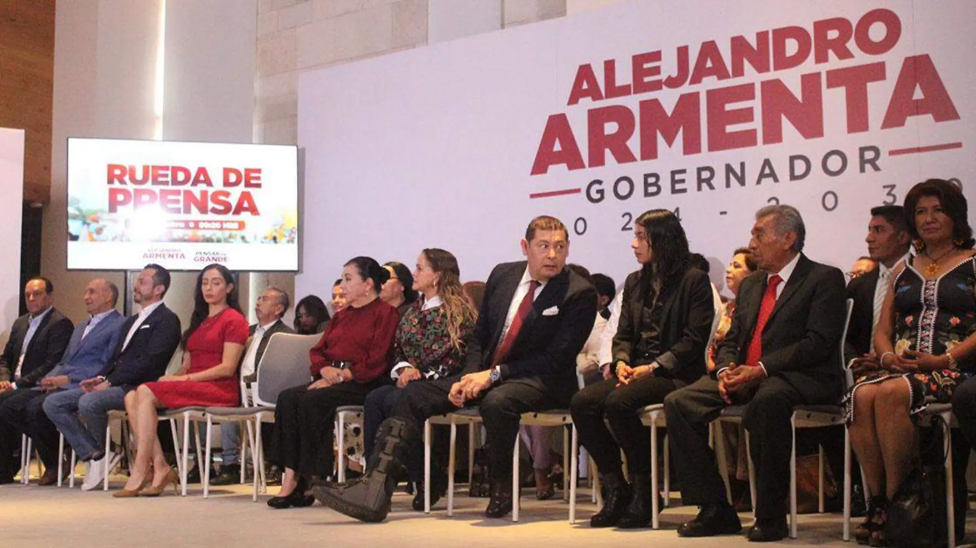 Rodrigo Abdala Dartigues, anunció a los nuevos integrantes de las comisiones de entidades paraestatales